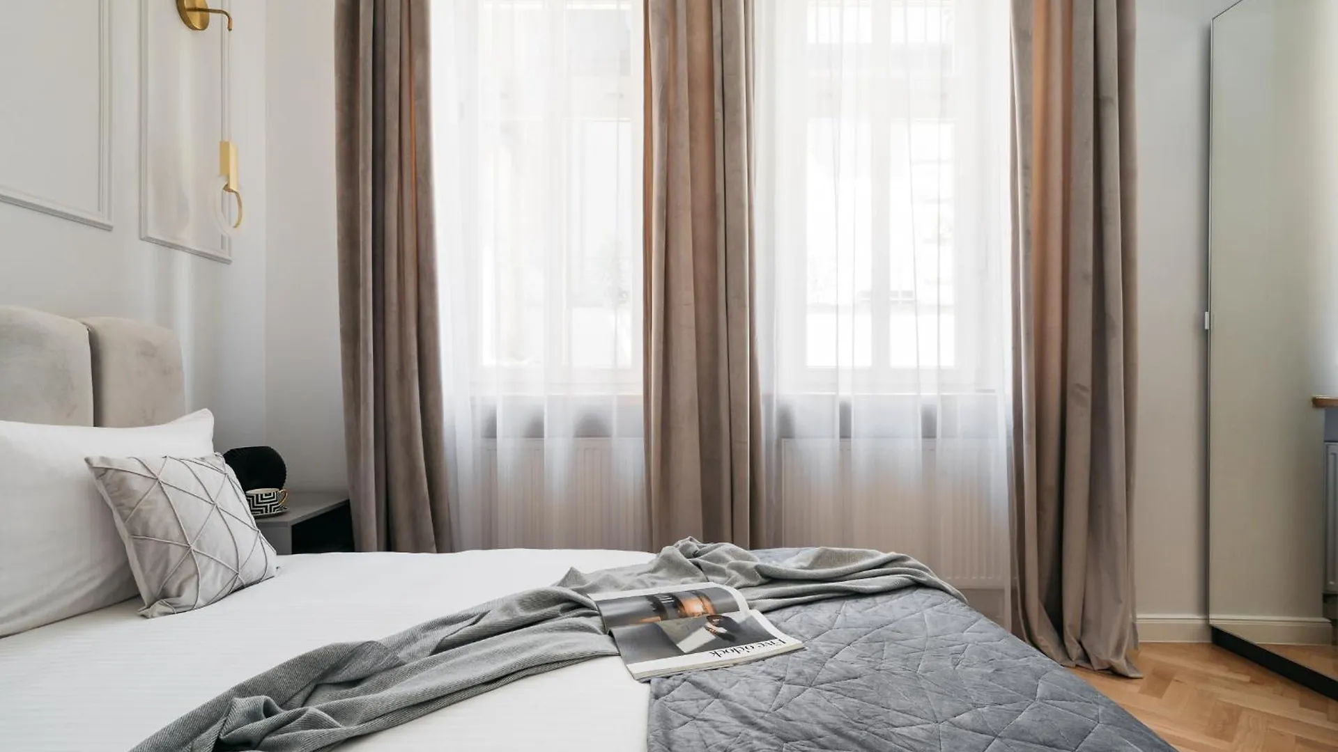 Old Town Oasis - Loftaffair Apartment Krakow 0*,  Poland